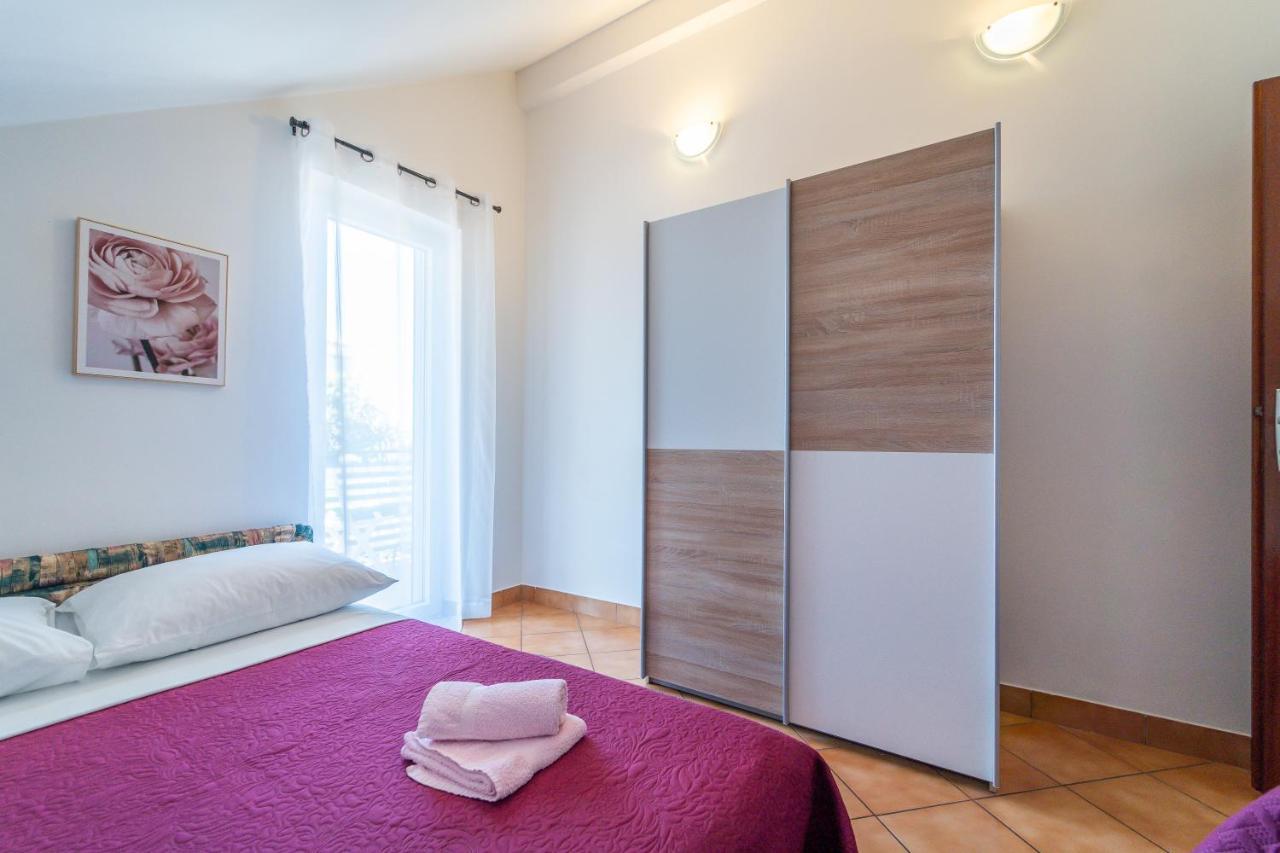 Apartment Nada Petrčane Extérieur photo